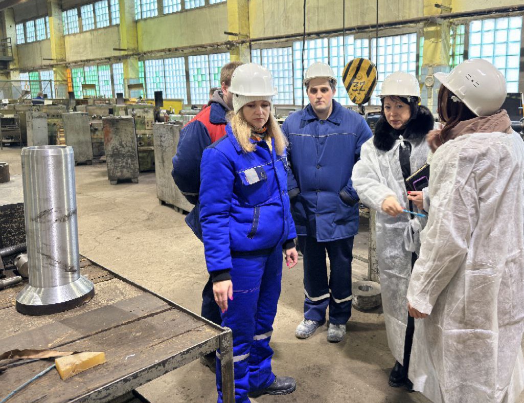 специалисты РУП «Витебский ЦСМС» посетили с рабочим визитом ОАО «Доломит»