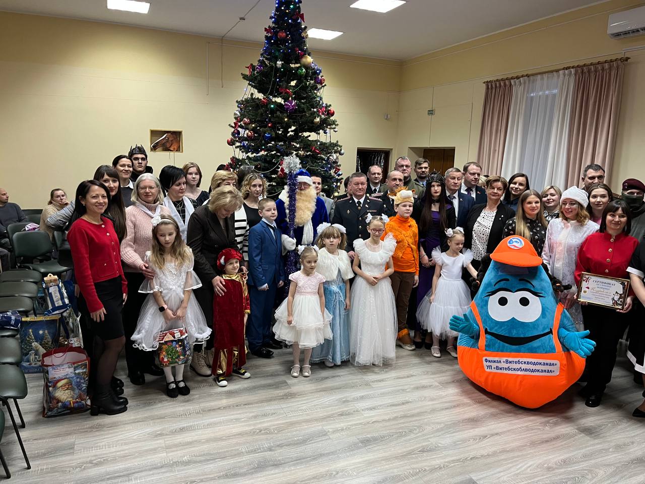 Участие в республиканской новогодней благотворительной акции «Наши дети»