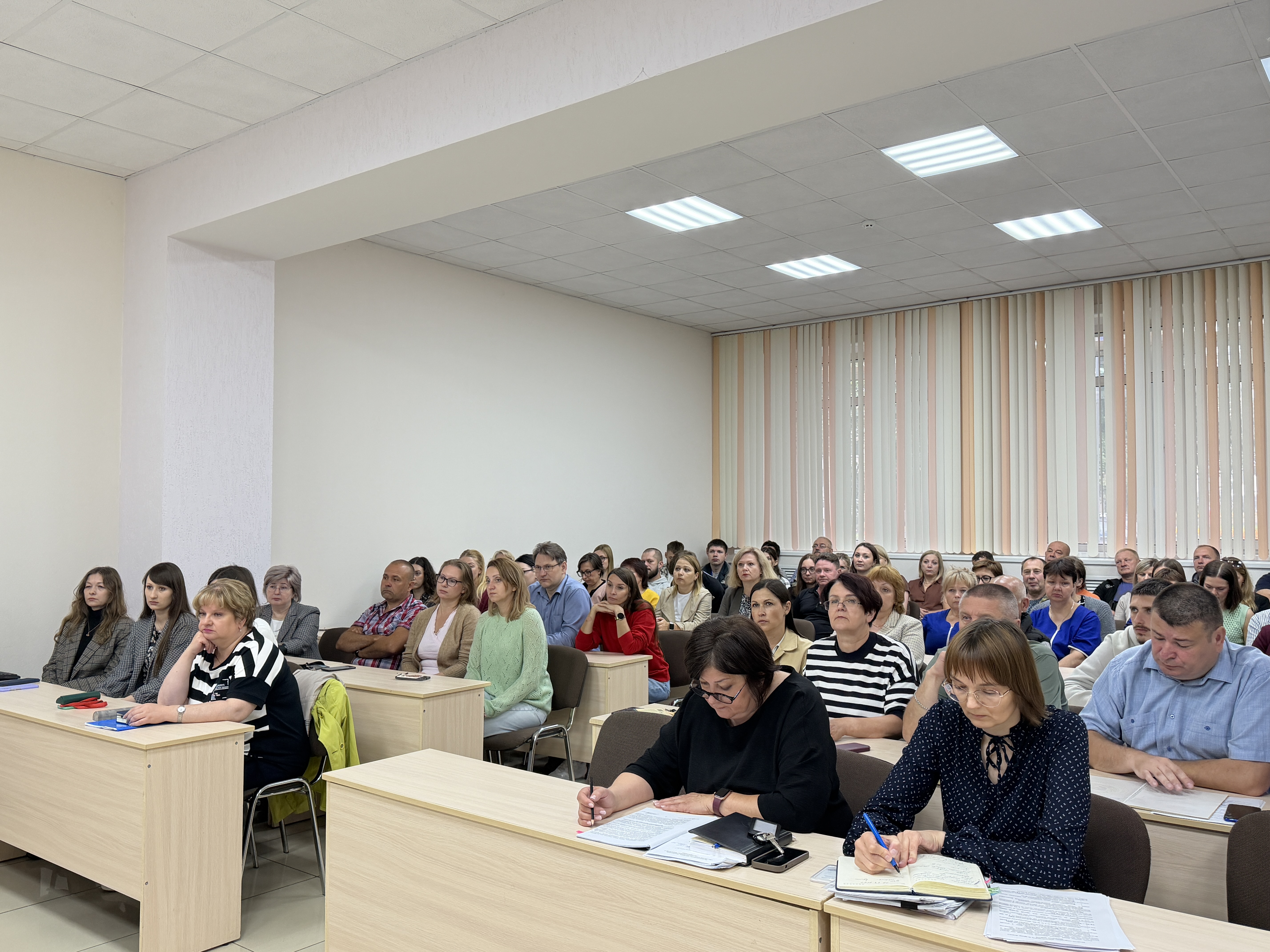 Профилактика правонарушений и укрепление дисциплины: руководство РУП «Витебский ЦСМС» провело ряд встреч с трудовыми коллективами